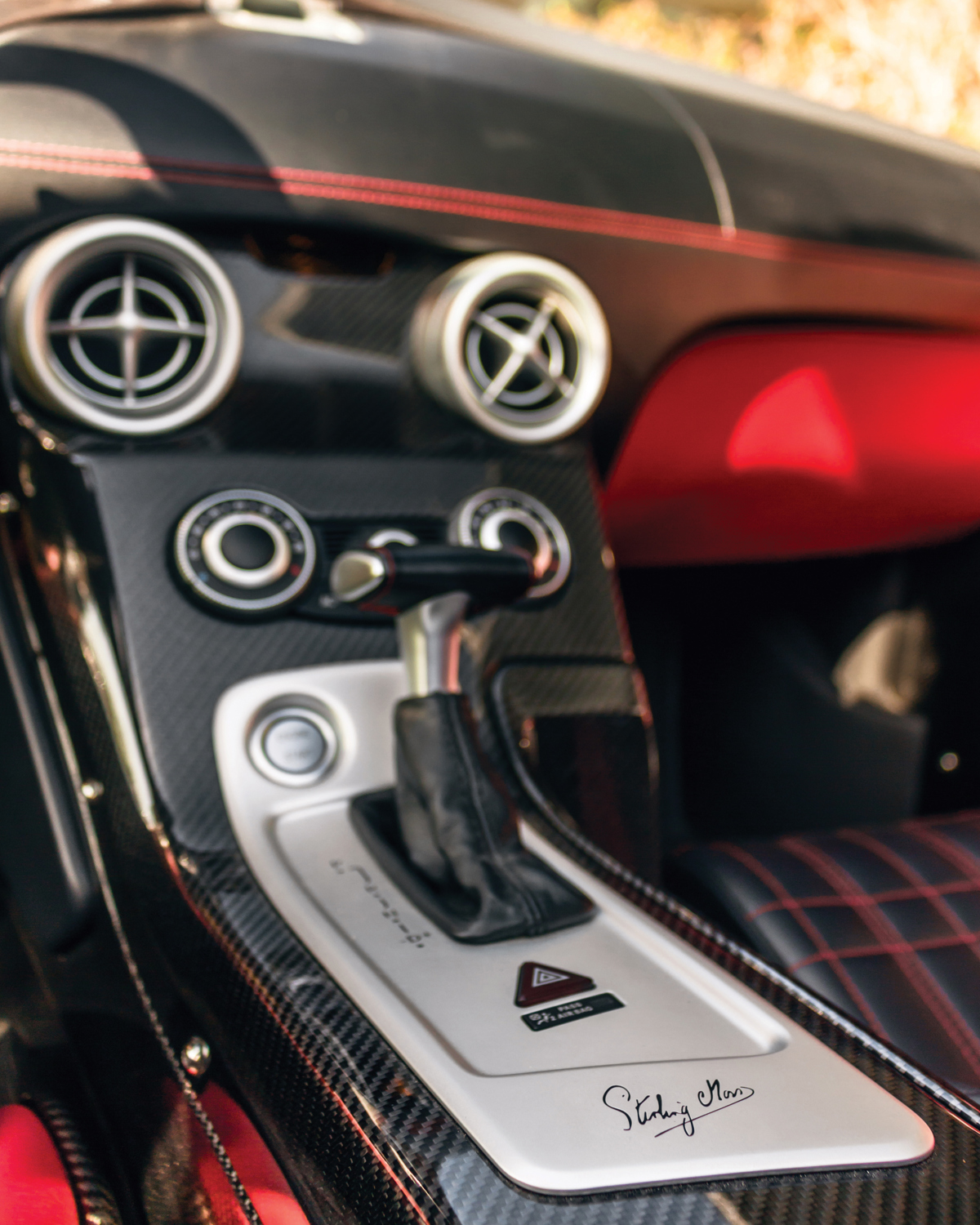 Stick shift of 2009 Mercedes-Benz SLR McLaren Stirling Moss offered at RM Sotheby’s Villa Erba live auction 2019